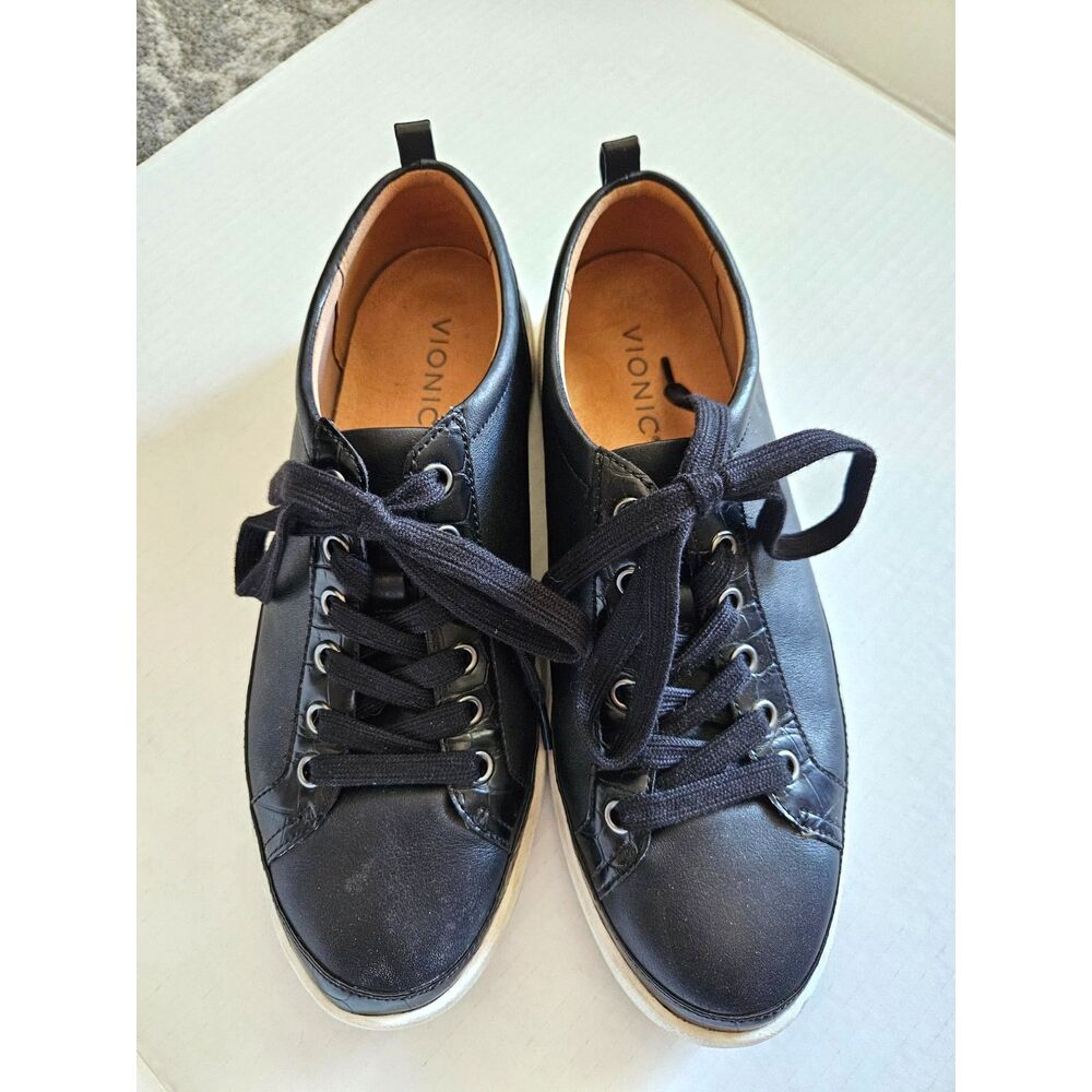 VIONIC Winny Leather Snake Print Sneaker Minimalist Size 8.5